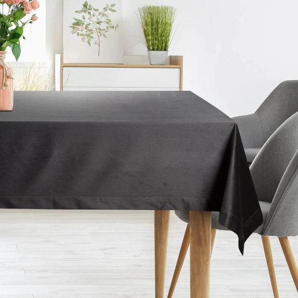 OBRUS MELINDA 140 X 220 CM CZARNY